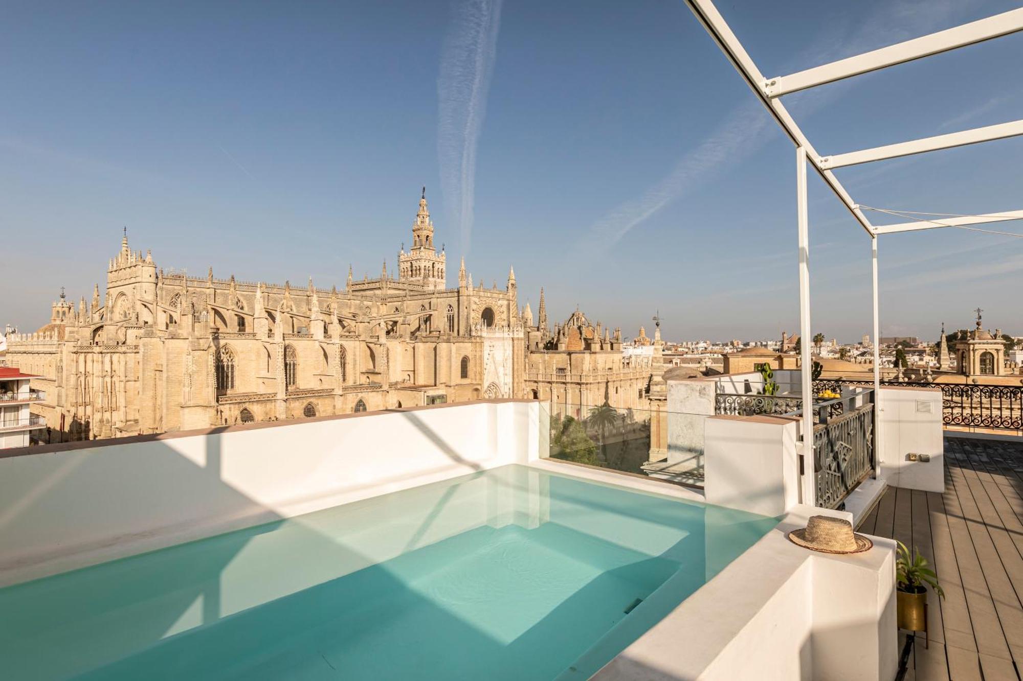 Isg Apartments Modern Atticpool At The Cathedralfree Parking Sevilla Buitenkant foto