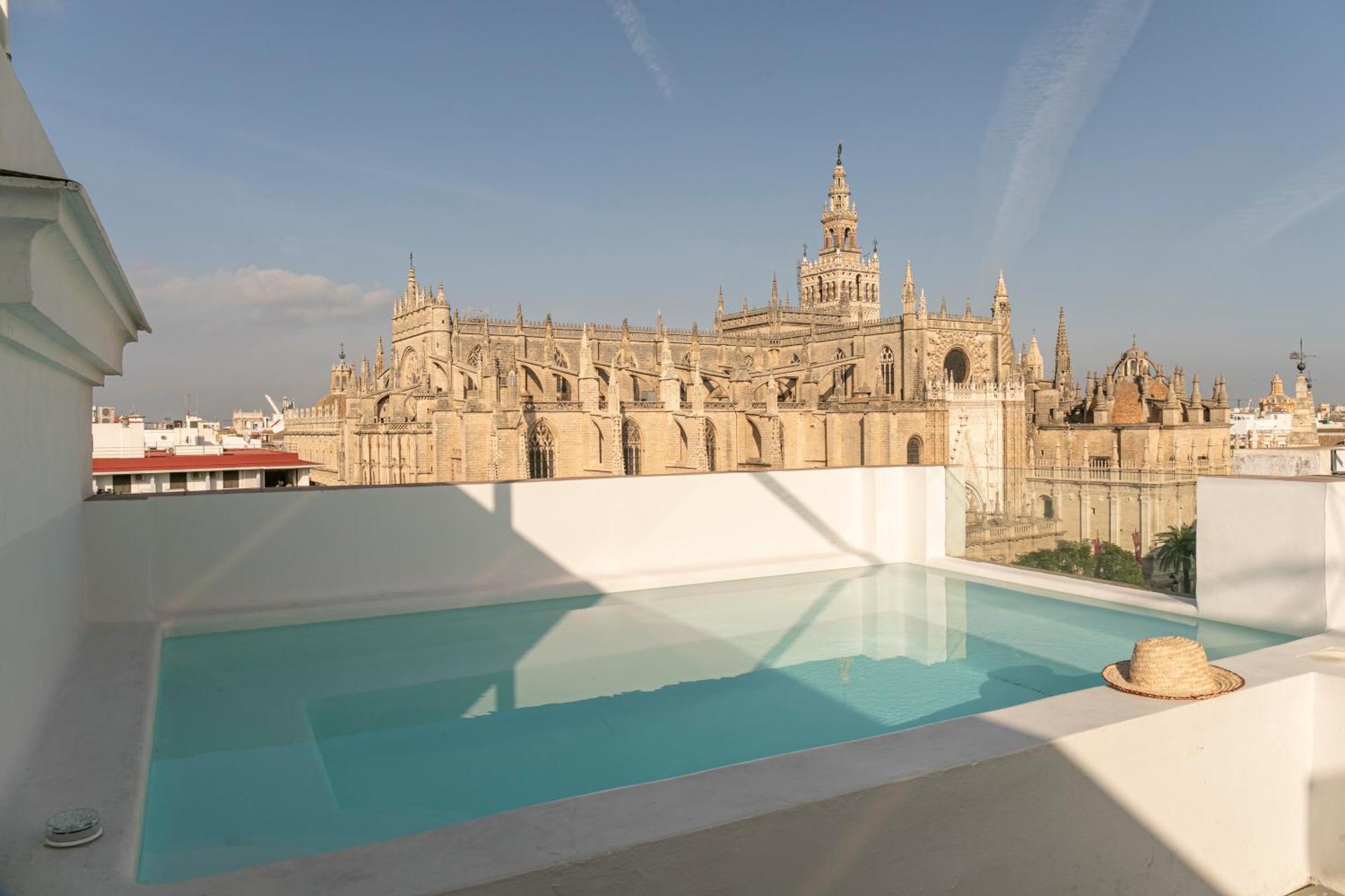 Isg Apartments Modern Atticpool At The Cathedralfree Parking Sevilla Buitenkant foto